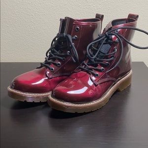 Shiny burgundy Moto boots by Bongo
